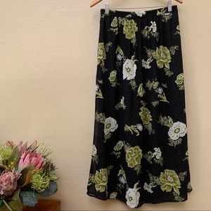 J Marco: Two Patterned Reversible Midi Skirt